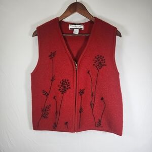 VTG Cristal Kobe Red Knit Vest with Black Floral Pattern Granny Core 100% Wool